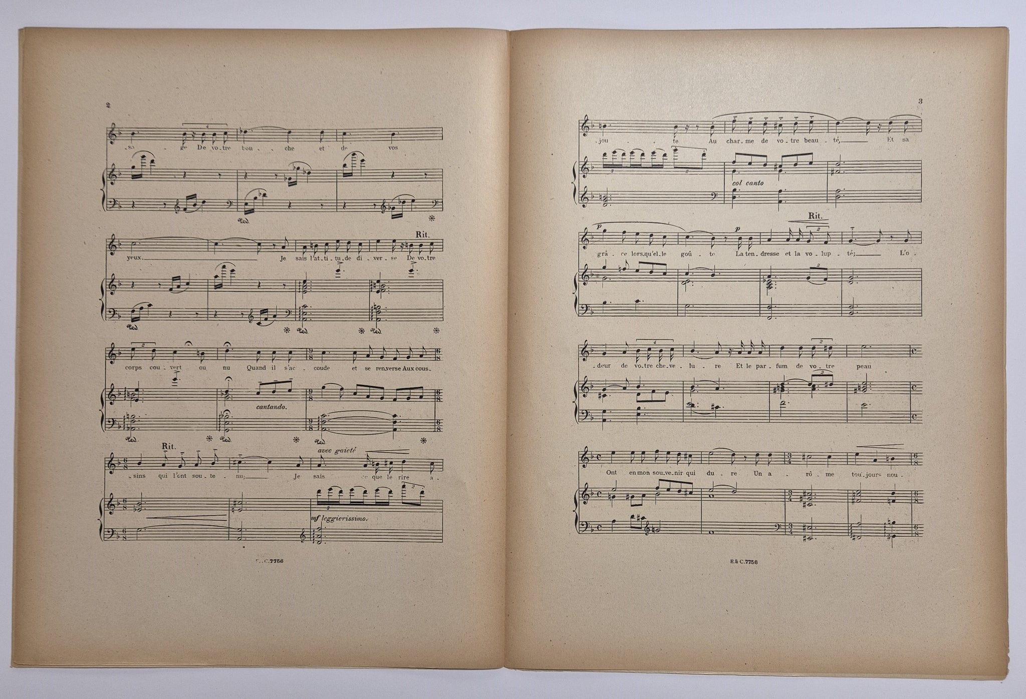 Strophes et Interludes (n°1 : Strophes).