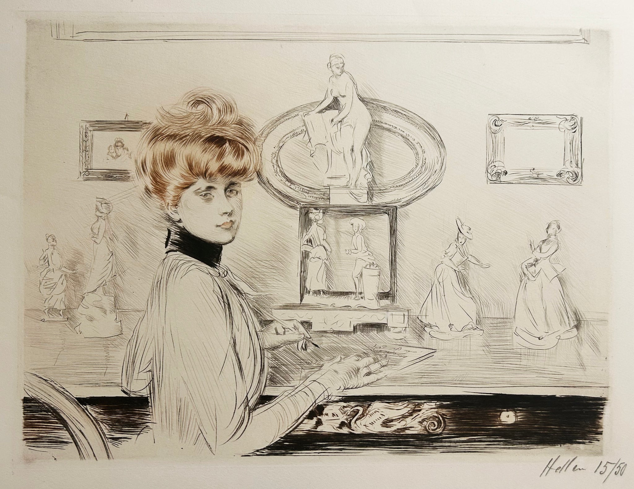 Mme Helleu, assise de trois-quarts à droite, s'apprêtant à écrire, devant un meuble où sont posés de nombreux bibelots et statuettes.  c.1902.