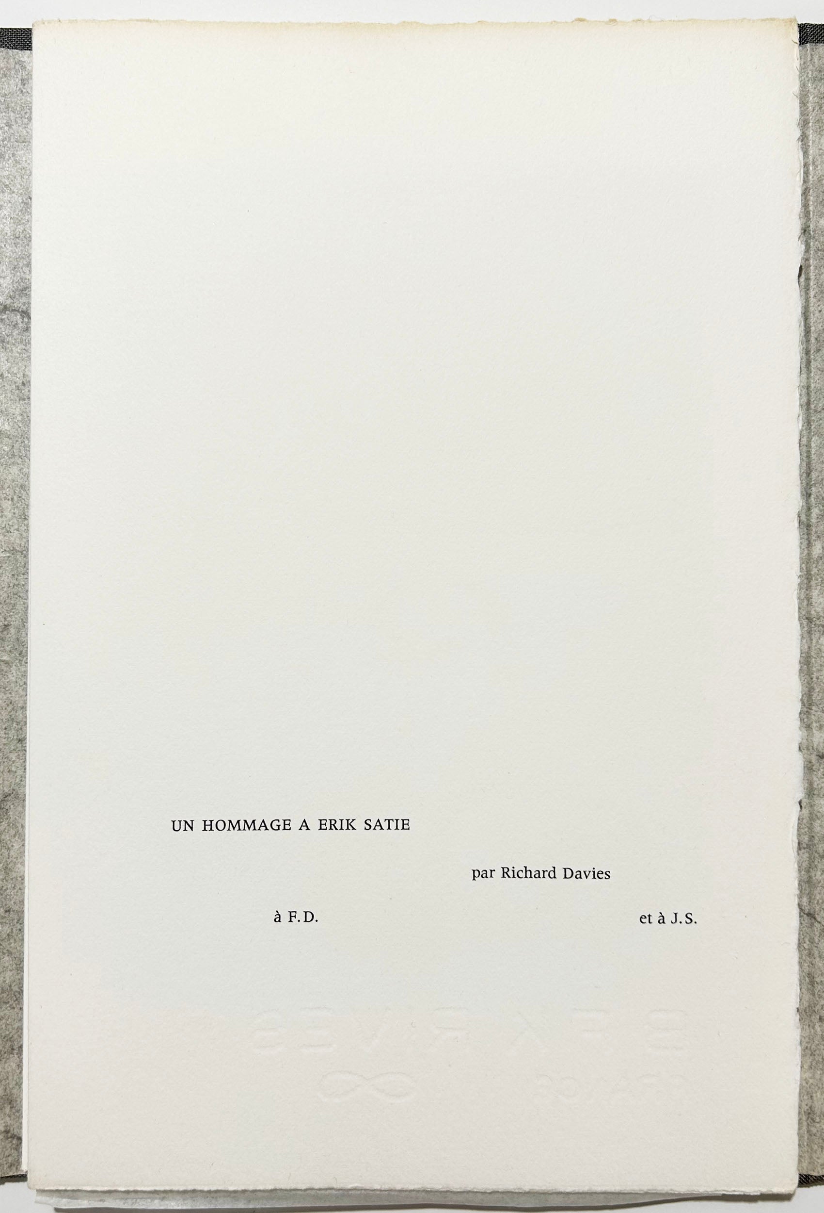 Comptine bureaucratique. Un hommage à Éric Satie par Richard Davies
