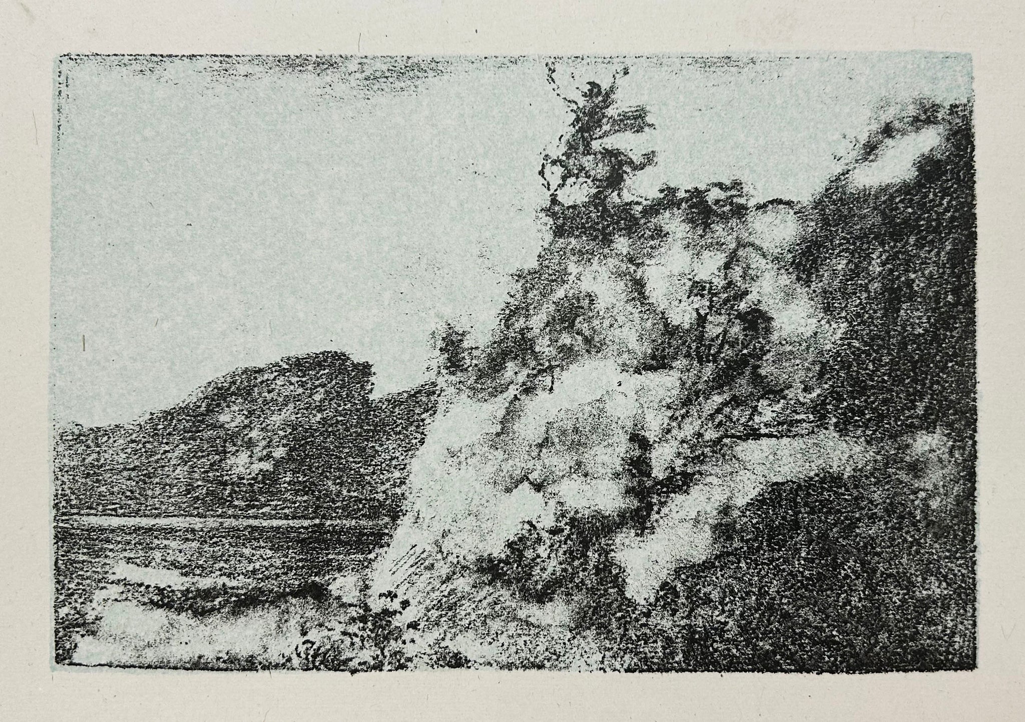 Petit centaure au sommet d'un pic.