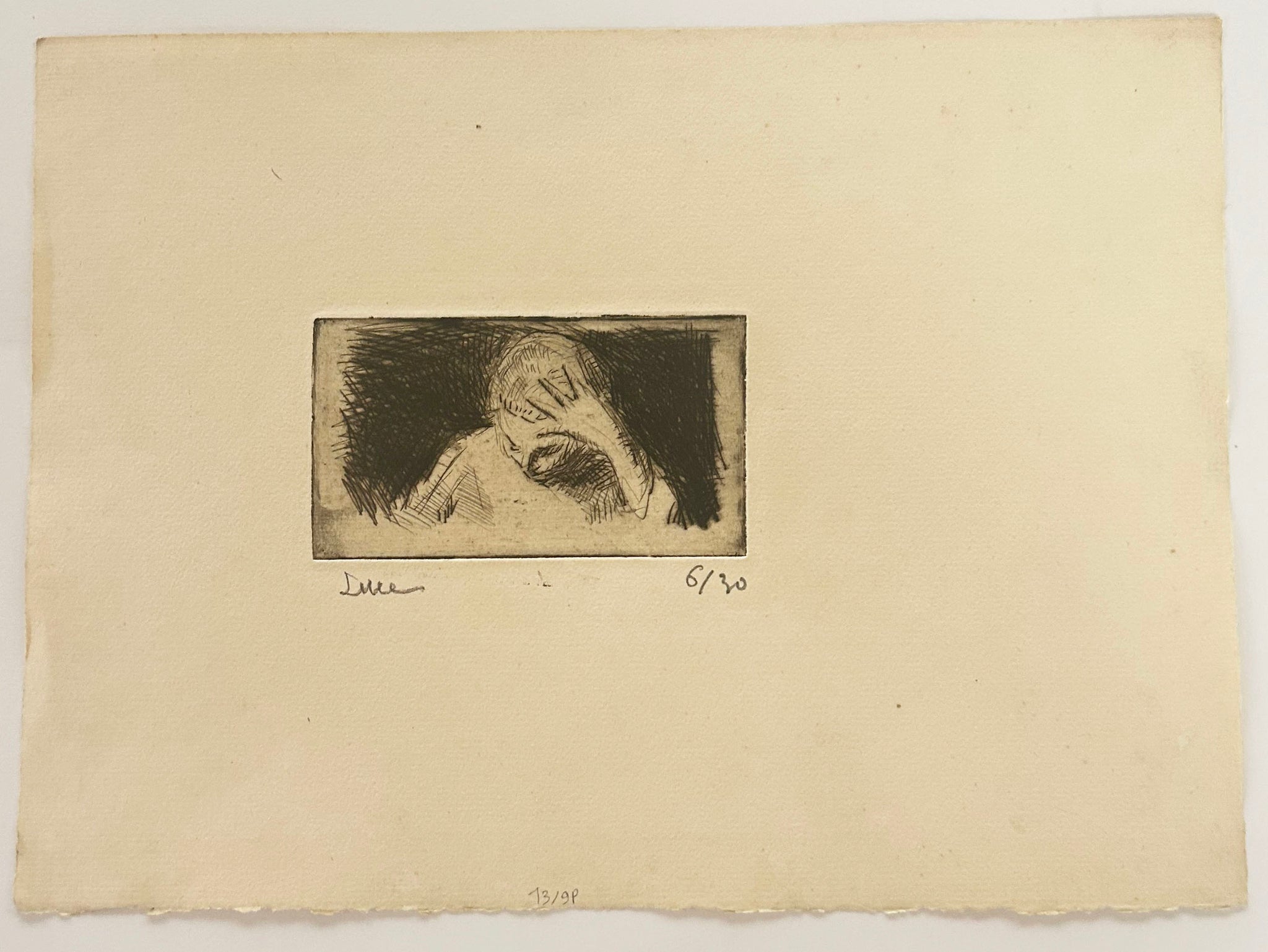Enfant accoudé.