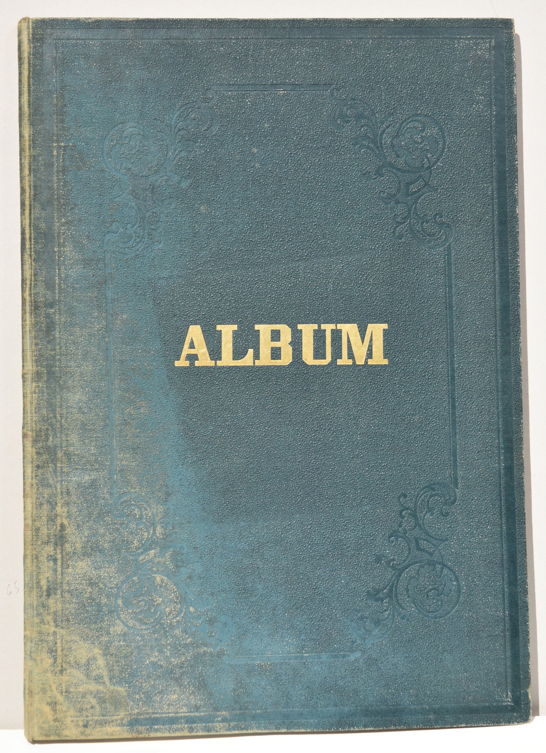 Album réunissant quatorze lithographies de l'artiste.