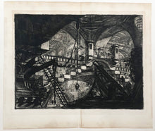 Charger l'image dans la galerie, L'arc avec un ornement de coquillage. Planche XI de la suite "Carceri, ou Les Prisons imaginaires de G. Battista Piranesi".