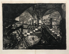 Charger l'image dans la galerie, L'arc avec un ornement de coquillage. Planche XI de la suite "Carceri, ou Les Prisons imaginaires de G. Battista Piranesi".