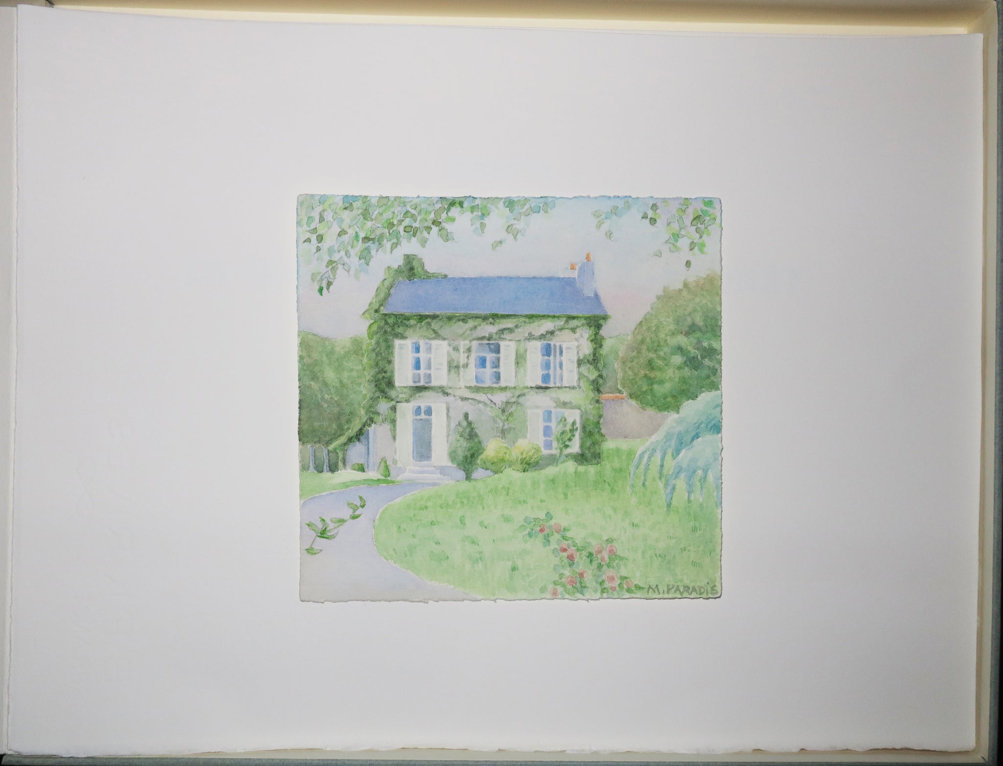 La maison proche de la forêt.