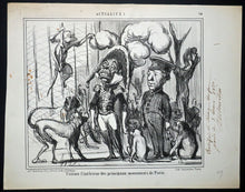 Charger l'image dans la galerie, Visitant l'intérieur des principaux monuments de Paris.