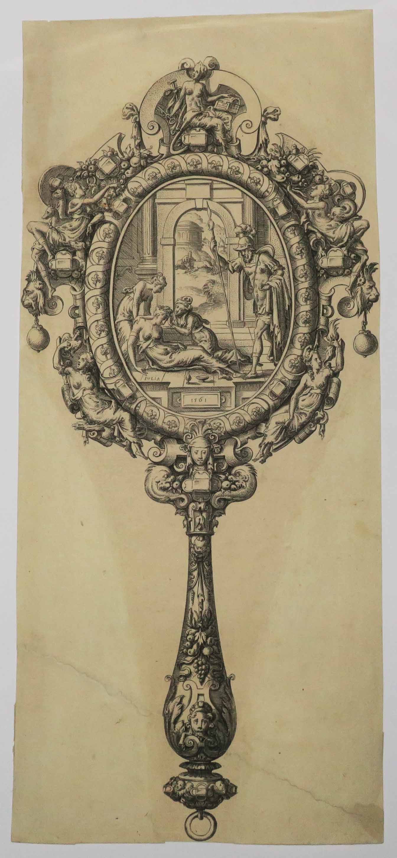 Ecrans ou Miroirs à main.