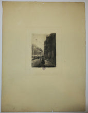 Charger l'image dans la galerie, Paris, un quai ou La Conciergerie.