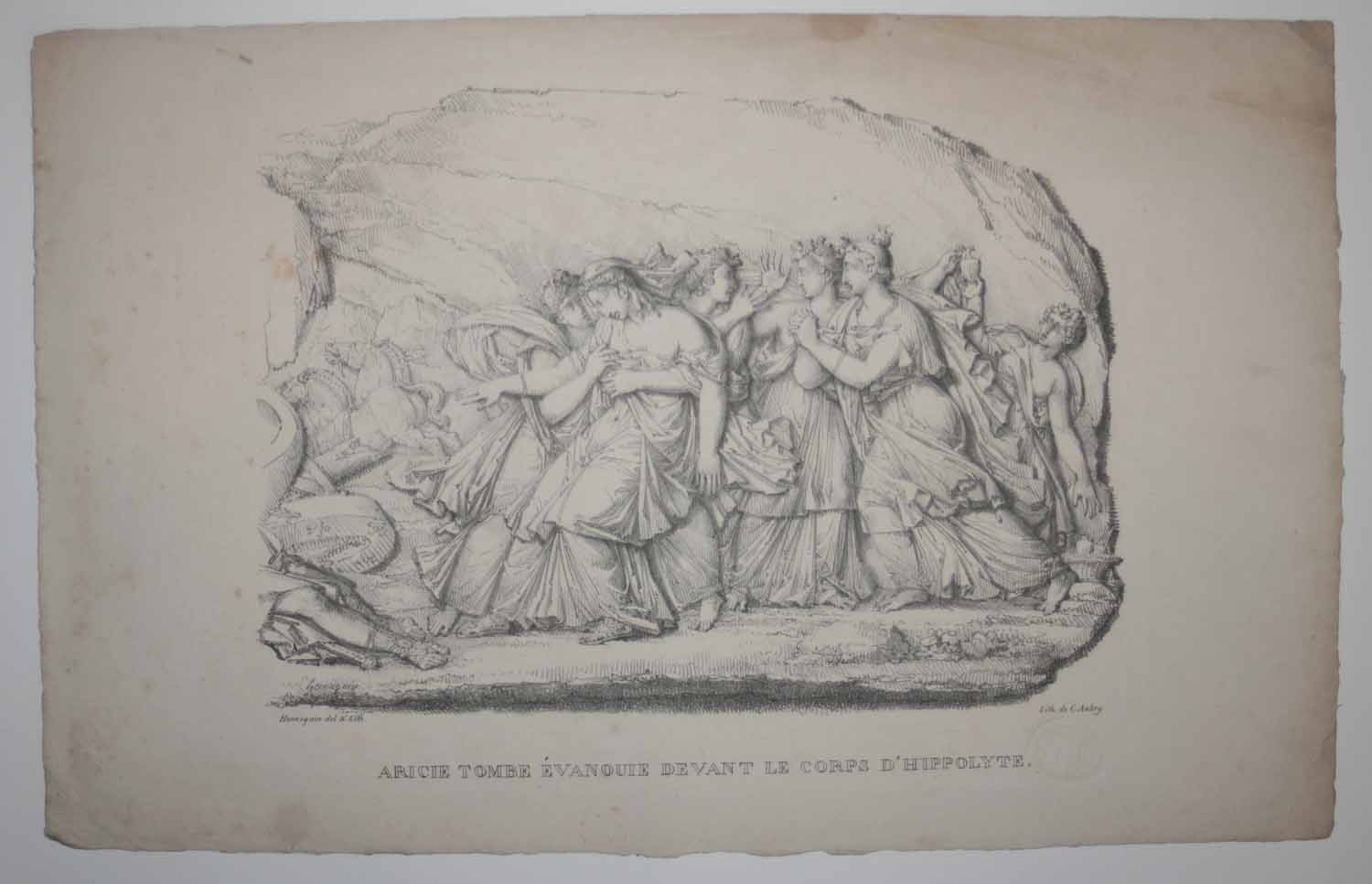 Aricie tombe évanouie devant le corps d'Hippolyte.