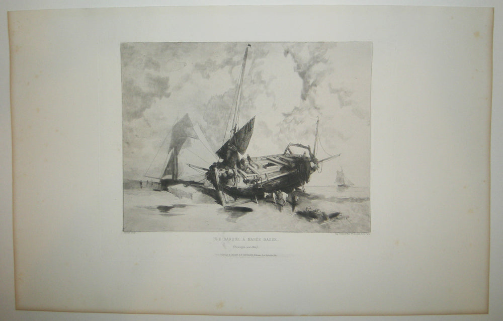 Une barque à marée basse.