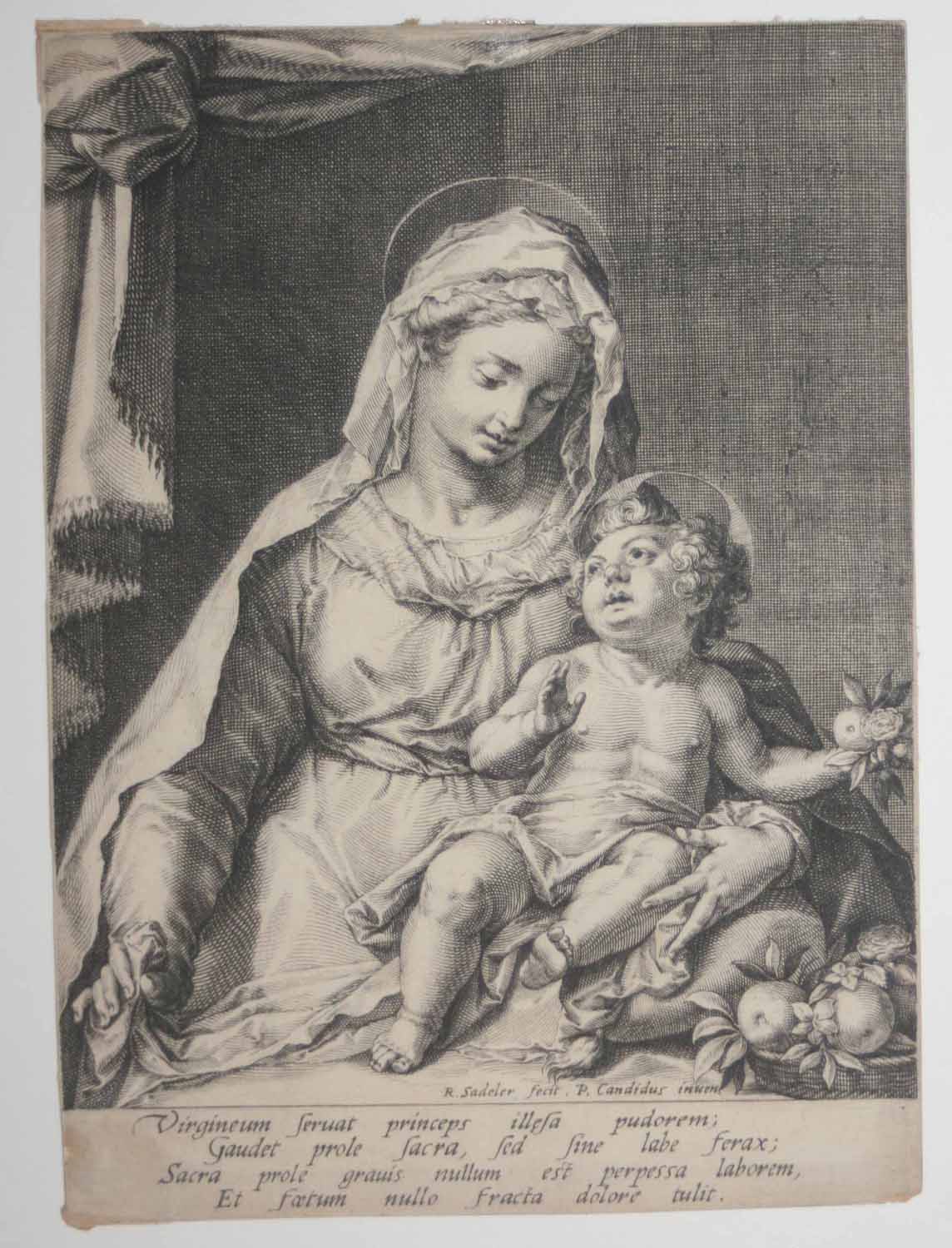 La Vierge avec l'Enfant Jésus.