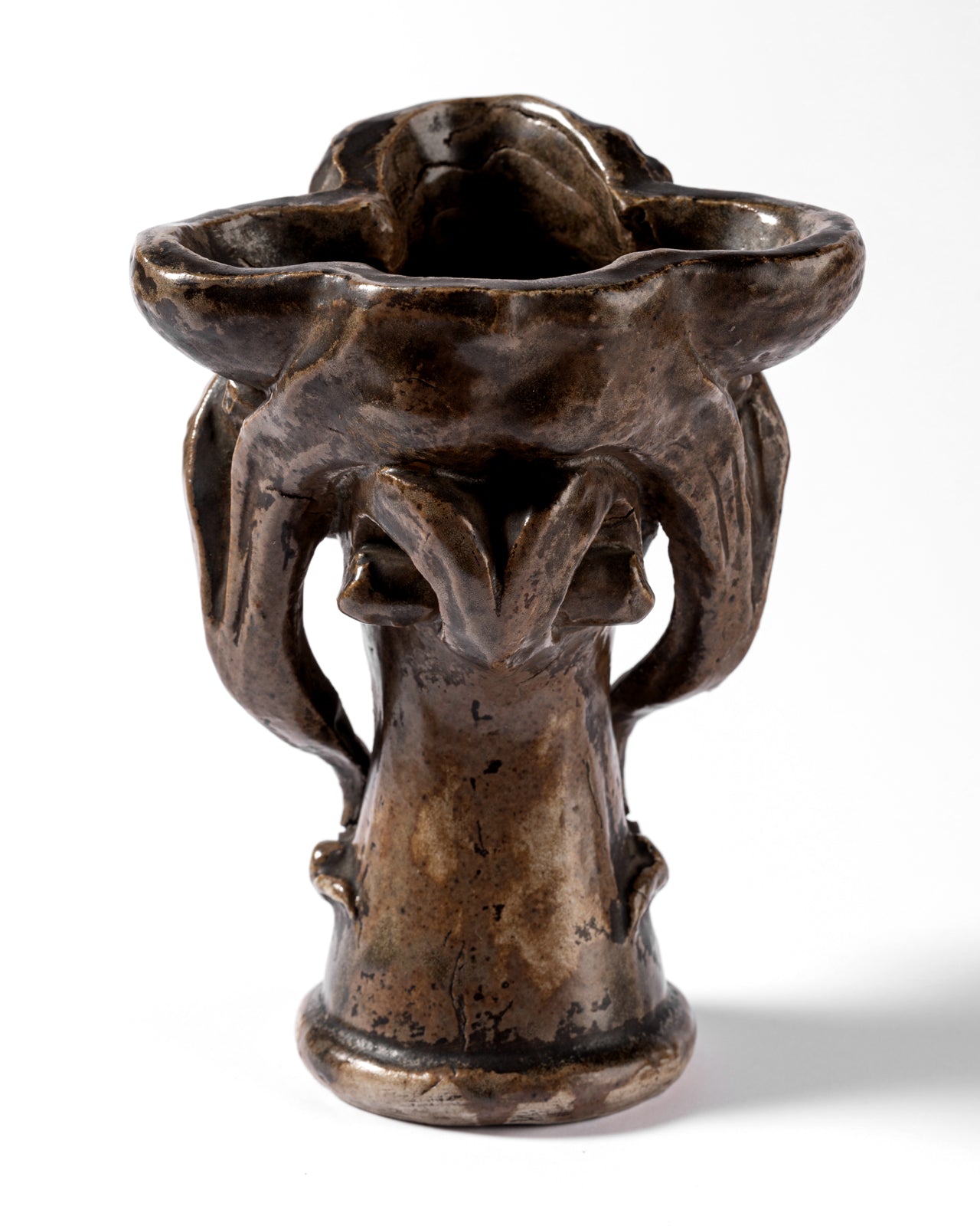 [Tête de jeune fille, les yeux clos, cheveux dénoués], vers 1897