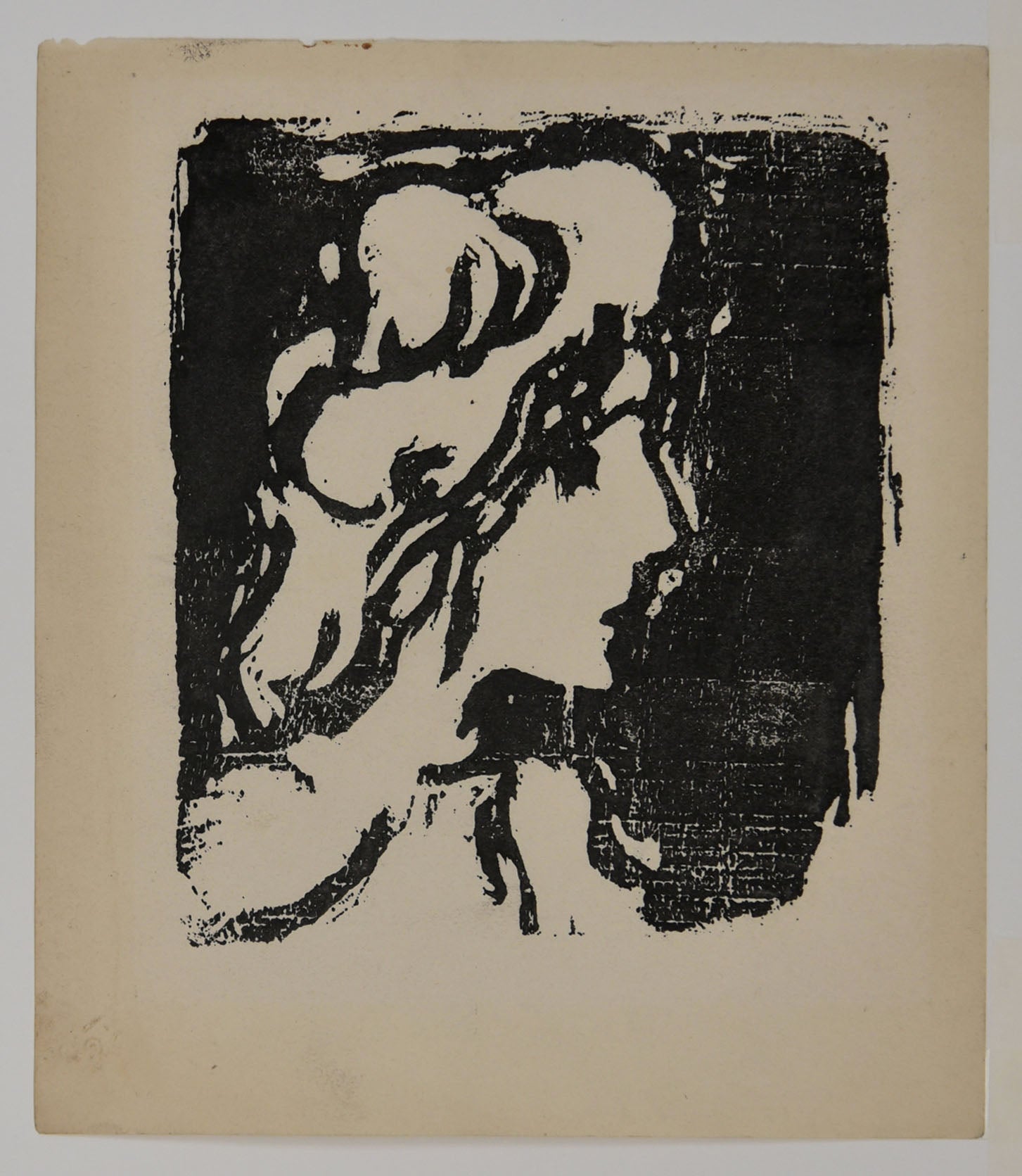 [Tête de femme, de profil à droite].