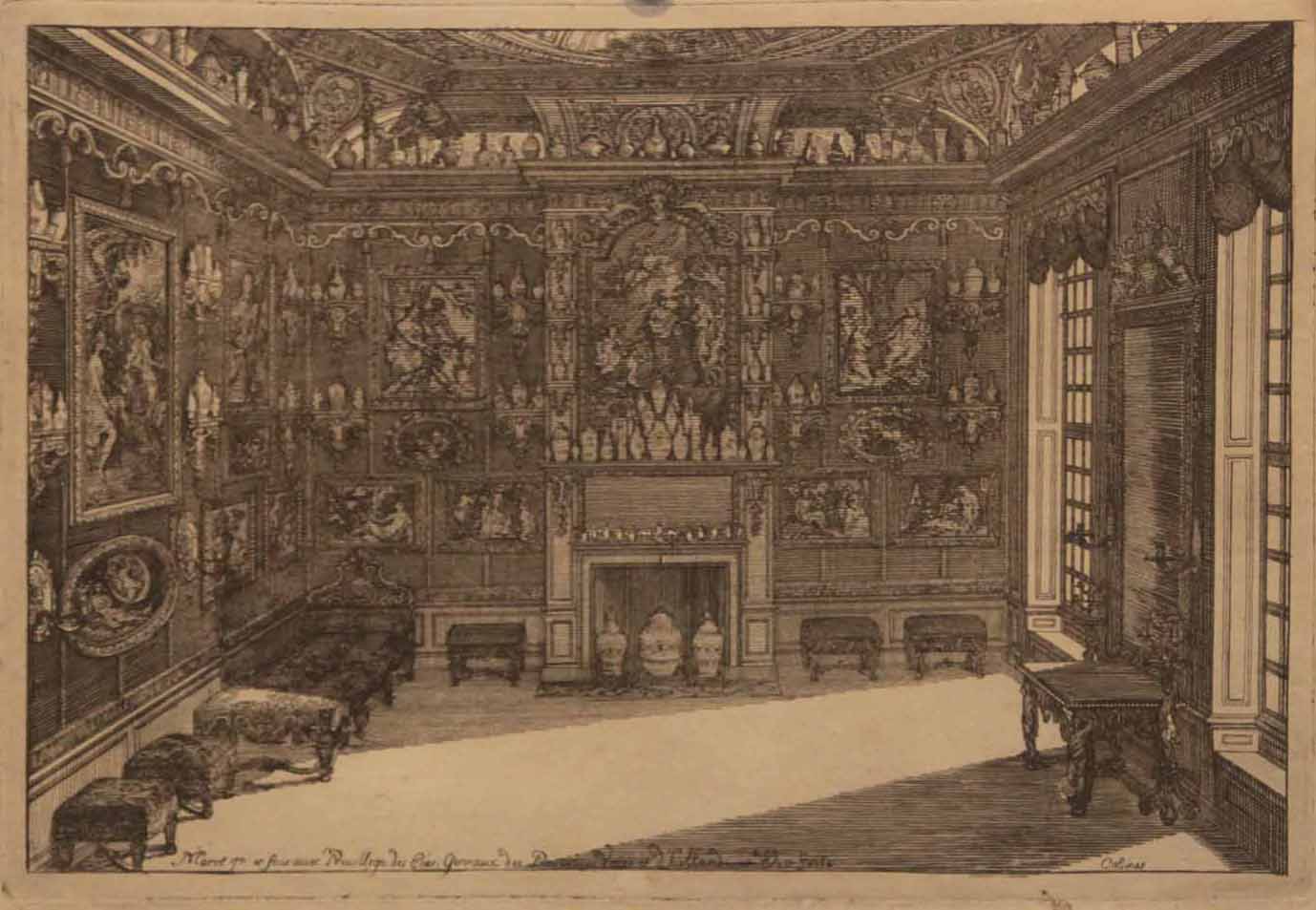 [Intérieur: Cheminée, trois murs et un plafond ornés]. 