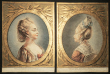 Charger l&#39;image dans la galerie, Buste de femme, de profil droit corsage décolleté &amp; Buste de femme, de trois quart de dos, un ruban dans les cheveux.
