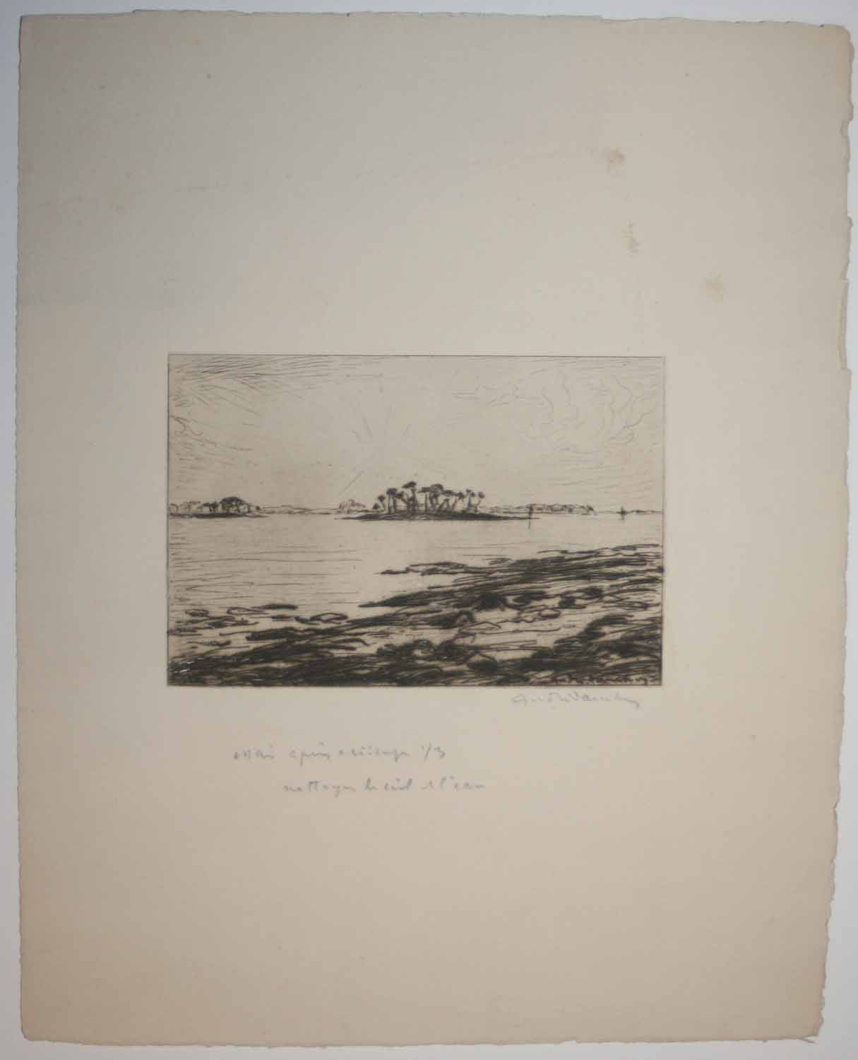 [Bord de mer, deux petites îles au loin].