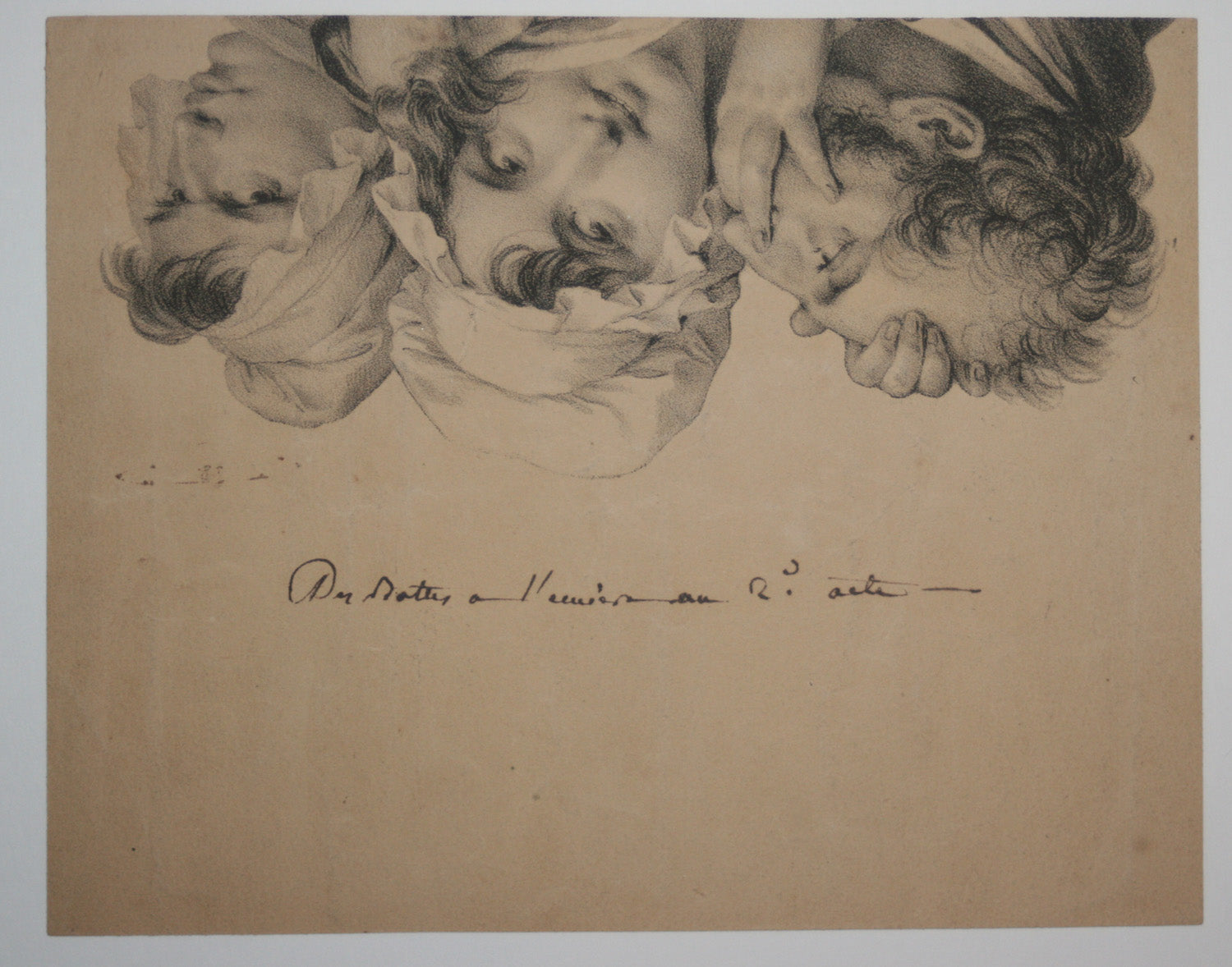 [Noble debout, de profil droit et deux esquisses de tête d'homme].